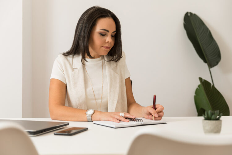 Retrato Fotógrafo Corporativo para Marca Personal en Alicante